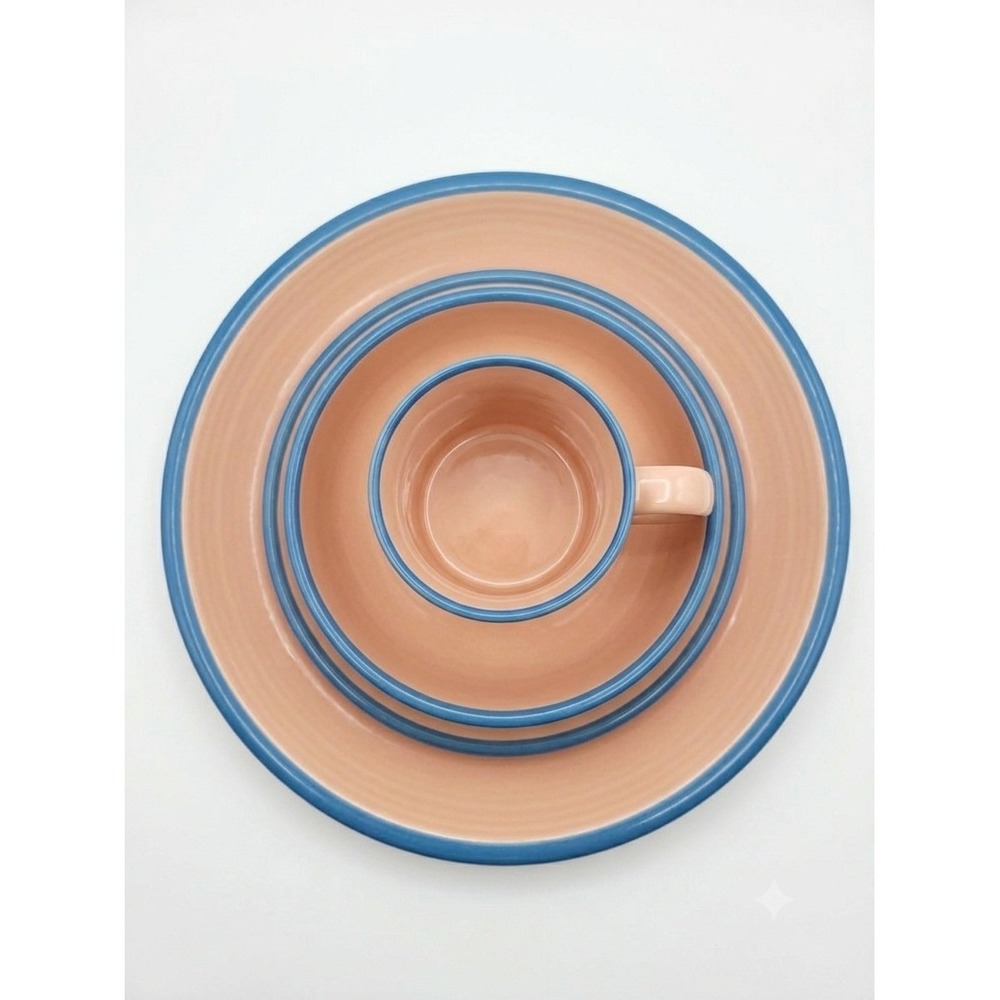 Vintage Rio Stoneware Japan 4 Pc Place Setting Pink Blue Rim MCM Plates Mug Bowl - Picture 4 of 4